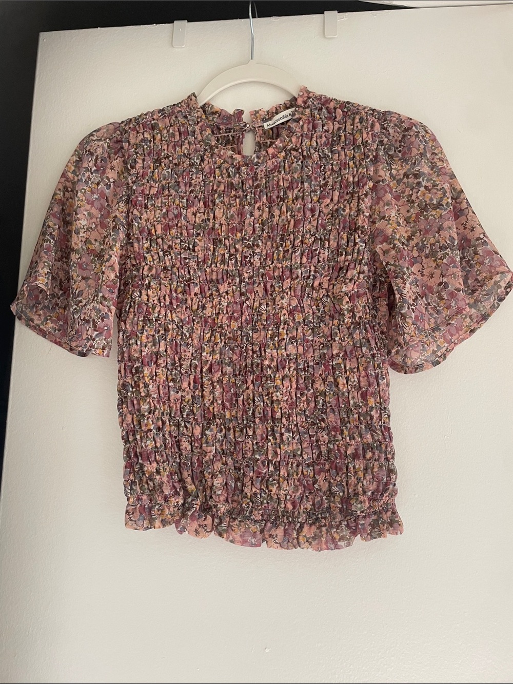 Abercrombie & Fitch Pink Floral Smocked Short Sleeve Blouse